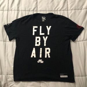 Nike tee shirt short sleeve